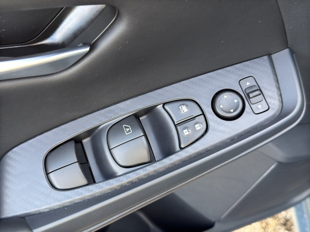 2025 Nissan Sentra SV CVT