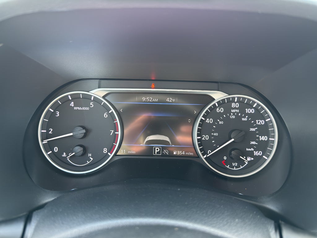 2025 Nissan Sentra SV CVT