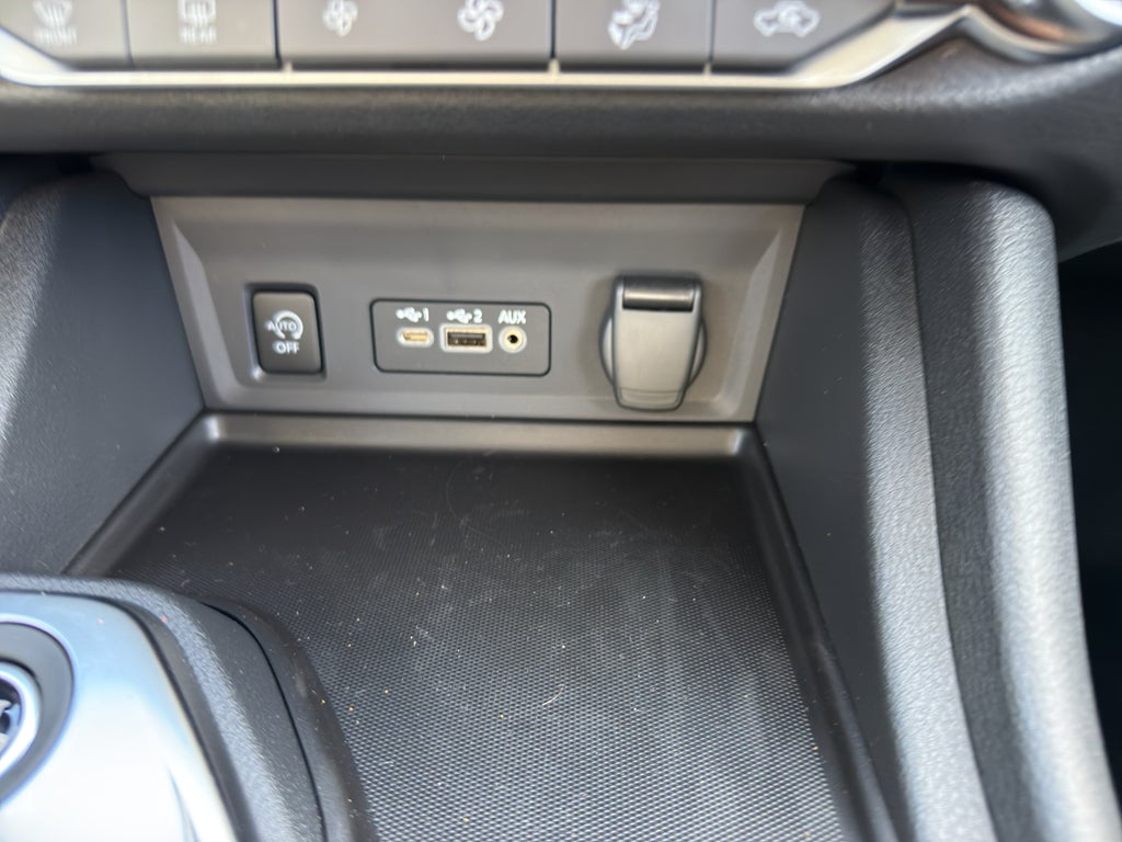 2025 Nissan Sentra SV CVT