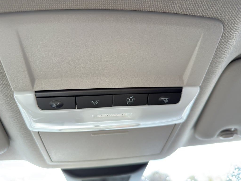 2025 Nissan Sentra SV CVT