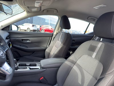 2025 Nissan Sentra SV CVT