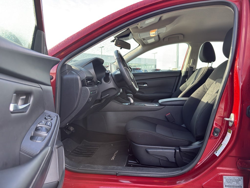 2024 Nissan Sentra SV CVT