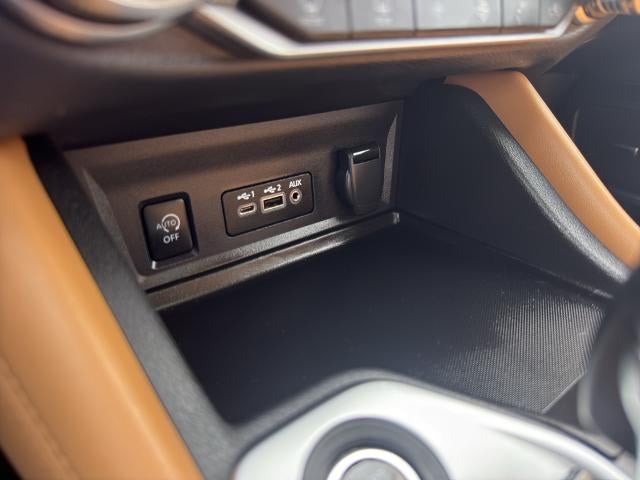 2025 Nissan Sentra SV CVT