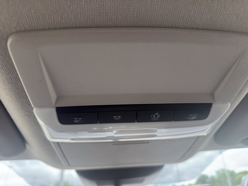 2023 Nissan Sentra SV CVT