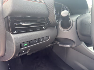 2025 Nissan Sentra SR CVT