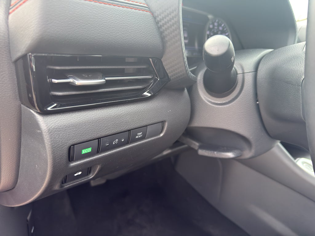 2025 Nissan Sentra SR CVT