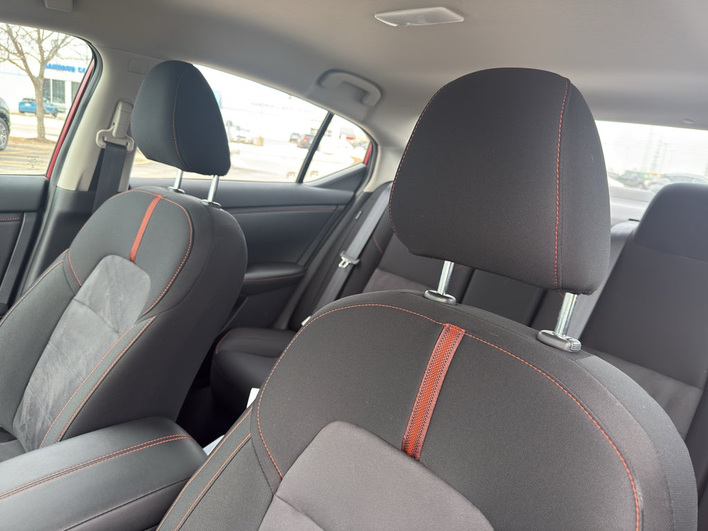 2025 Nissan Sentra SR CVT