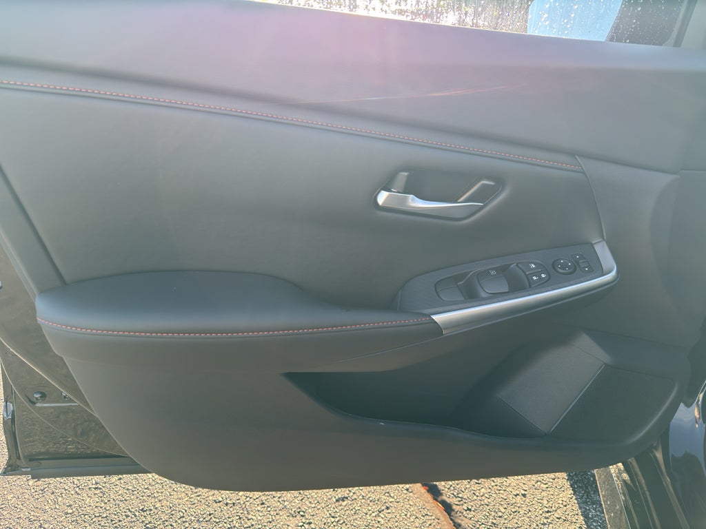 2025 Nissan Sentra SR CVT