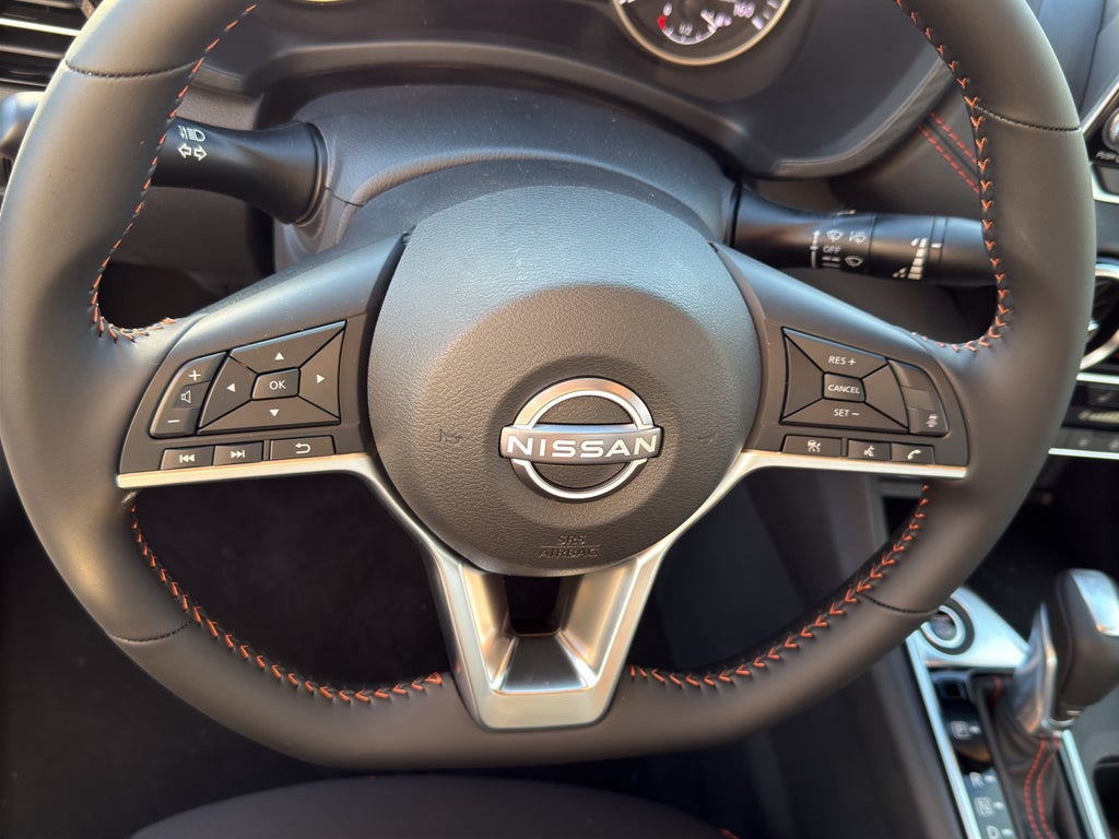 2025 Nissan Sentra SR CVT