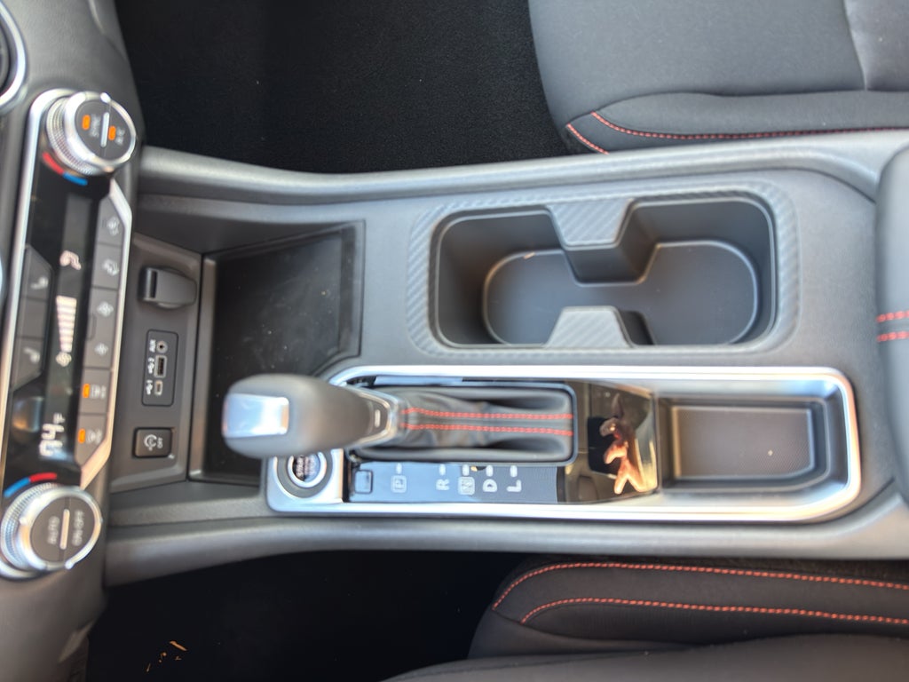 2025 Nissan Sentra SR CVT