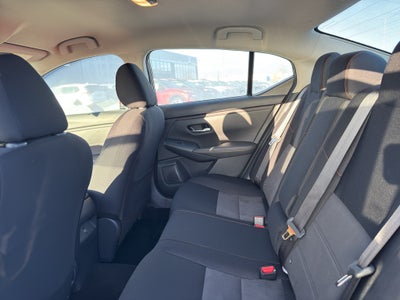 2025 Nissan Sentra SR CVT