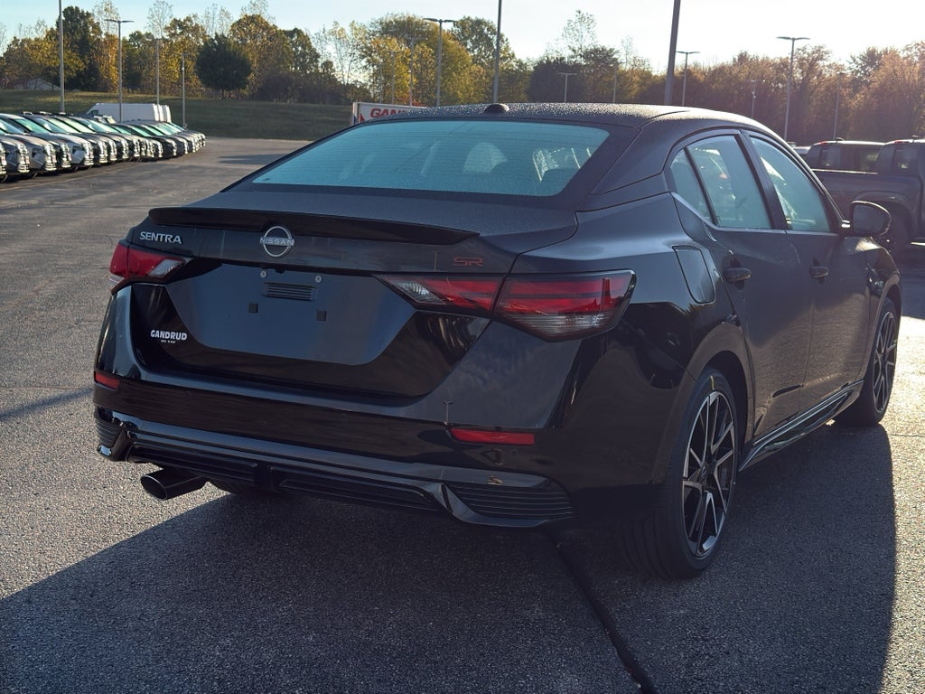2025 Nissan Sentra SR CVT