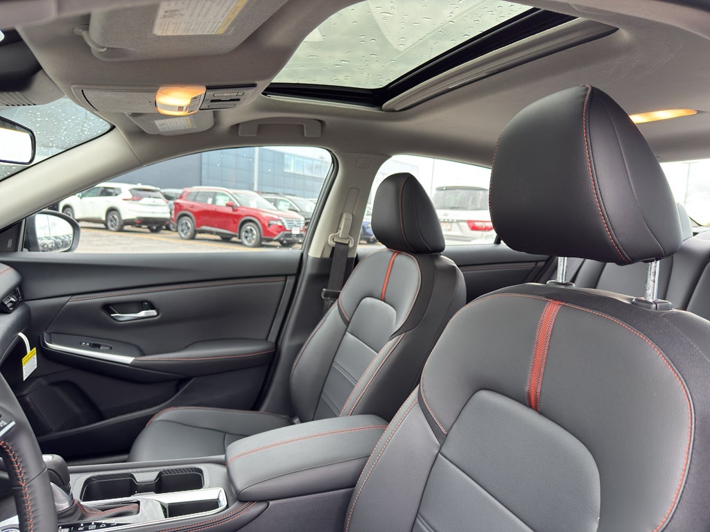 2025 Nissan Sentra SR CVT