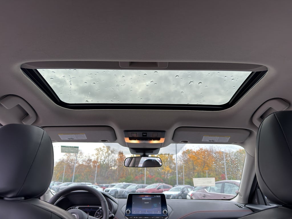 2025 Nissan Sentra SR CVT