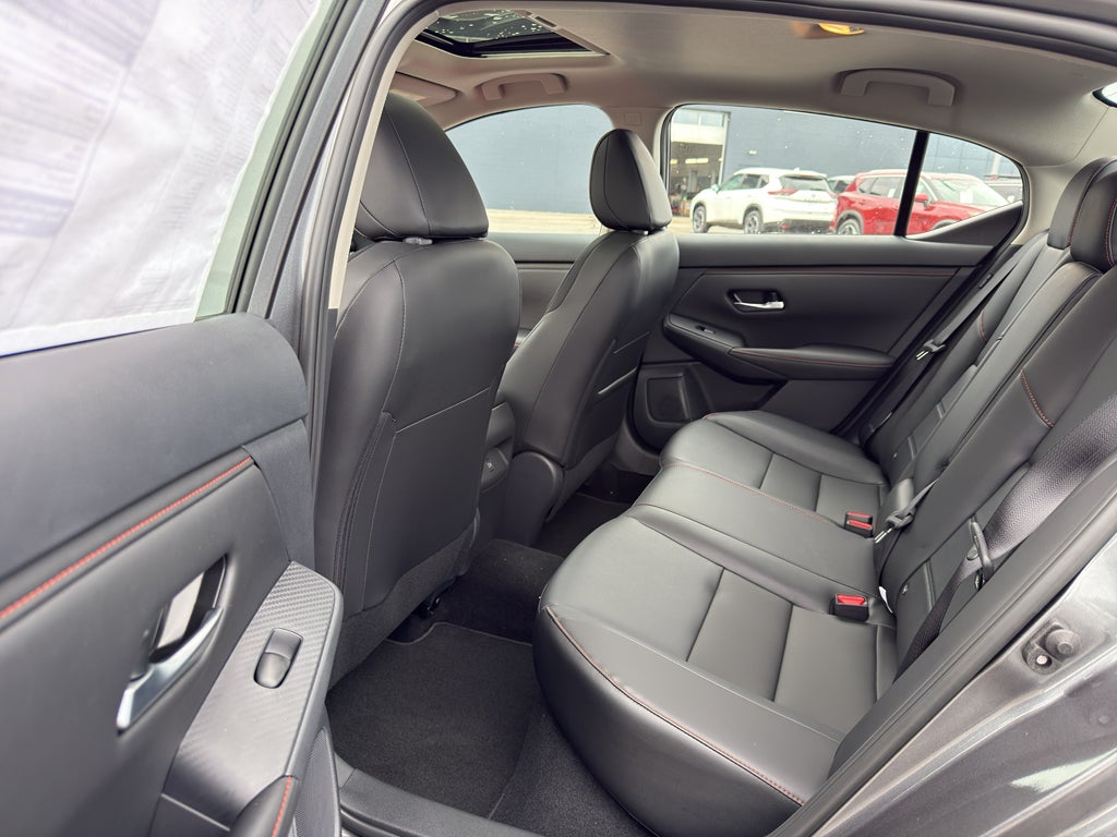 2025 Nissan Sentra SR CVT