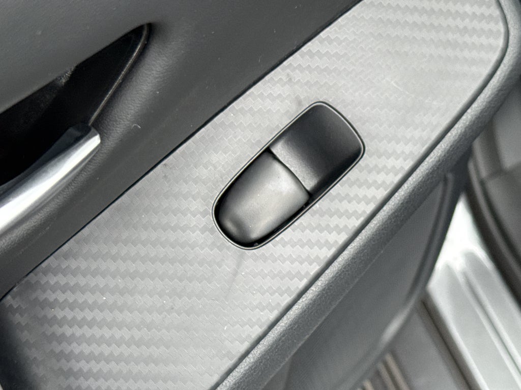 2025 Nissan Sentra SR CVT