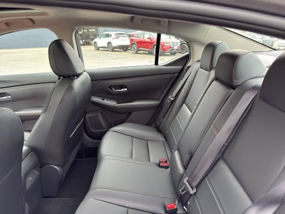 2025 Nissan Sentra SR CVT