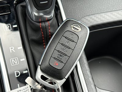 2025 Nissan Sentra SR CVT