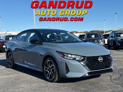 2025 Nissan Sentra SR CVT