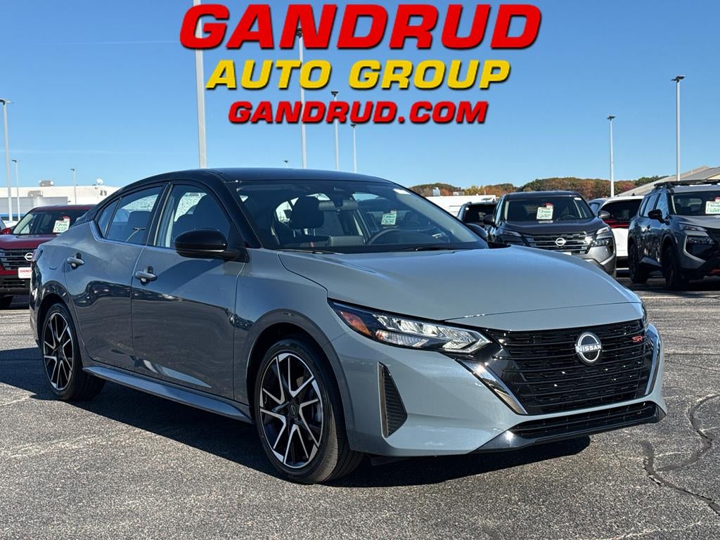 2025 Nissan Sentra SR CVT