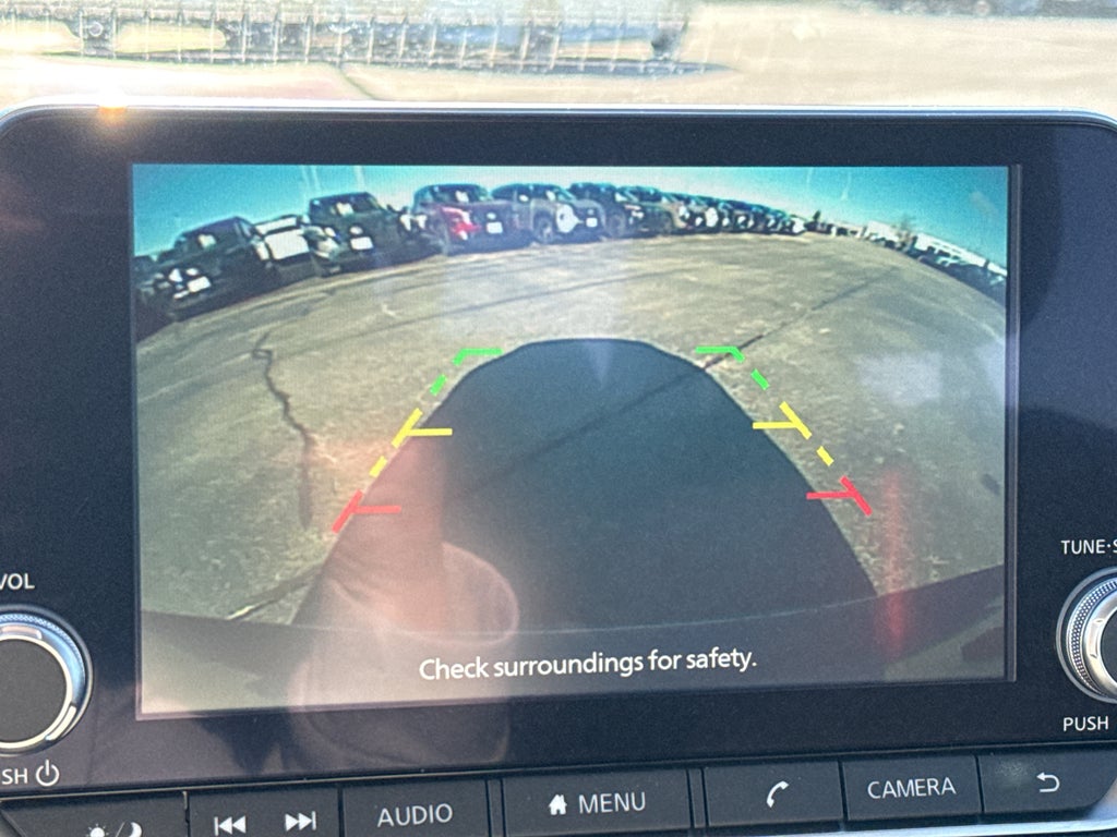 2025 Nissan Sentra SR CVT