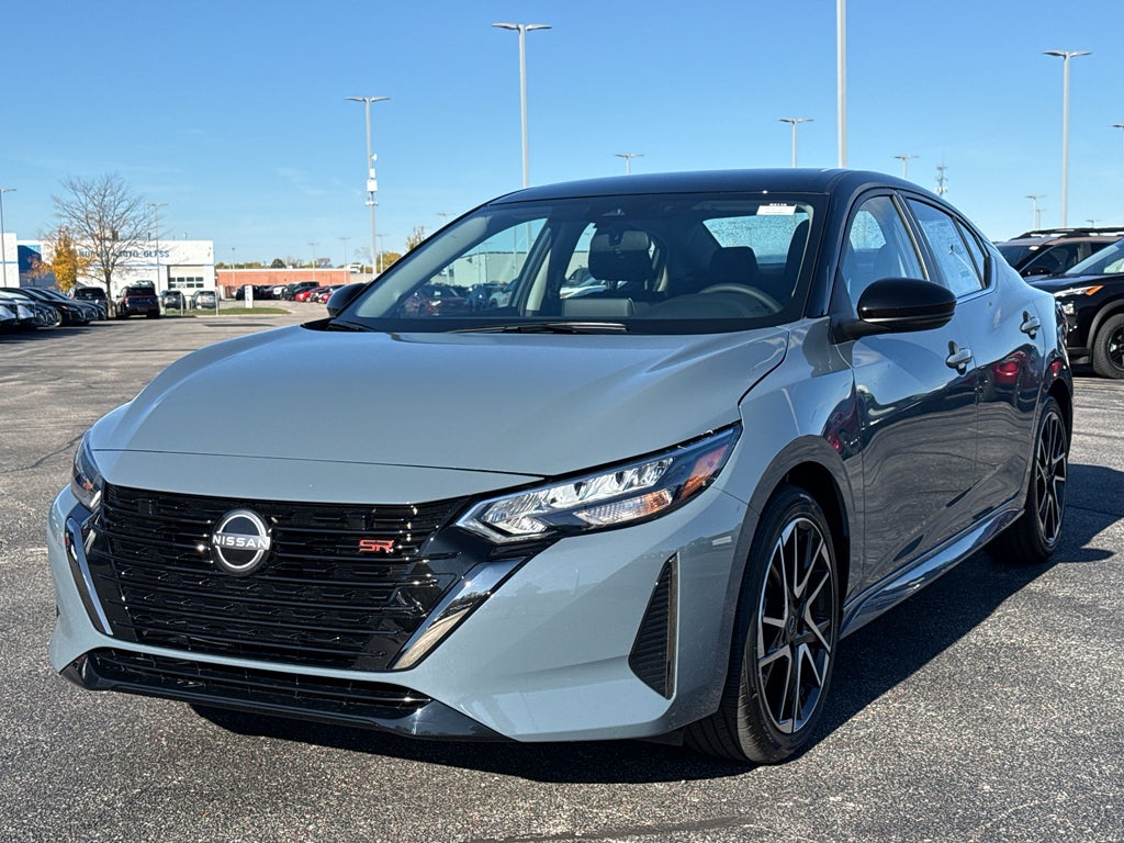 2025 Nissan Sentra SR CVT