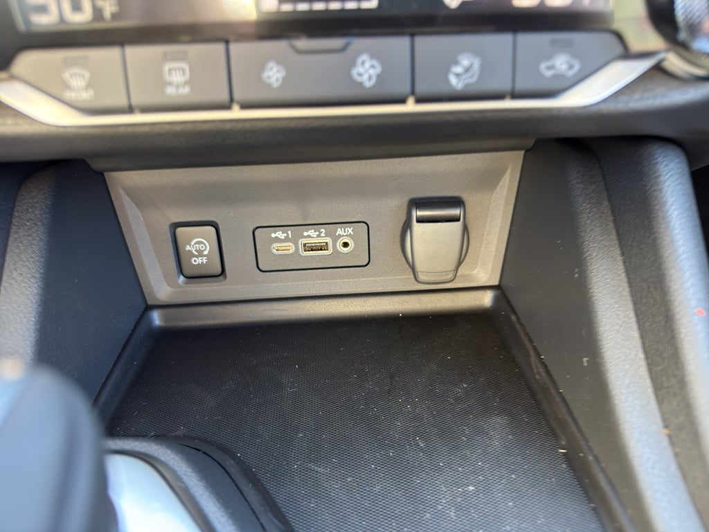 2025 Nissan Sentra SR CVT