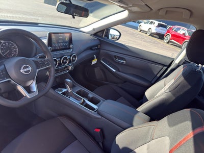 2025 Nissan Sentra SR CVT