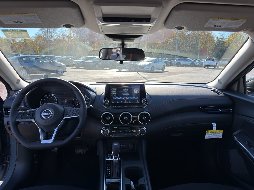 2025 Nissan Sentra SR CVT