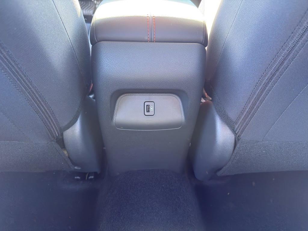 2025 Nissan Sentra SR CVT