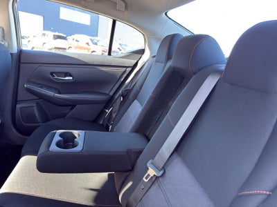 2025 Nissan Sentra SR CVT