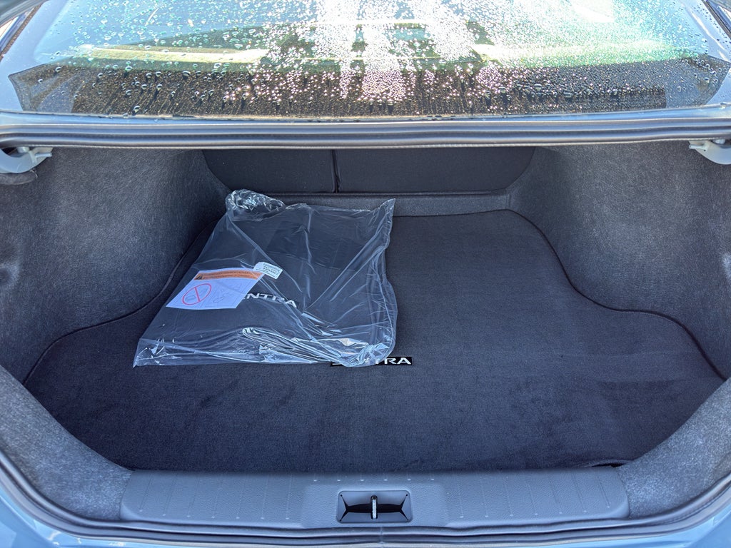 2025 Nissan Sentra SR CVT