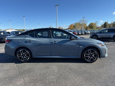 2025 Nissan Sentra SR CVT