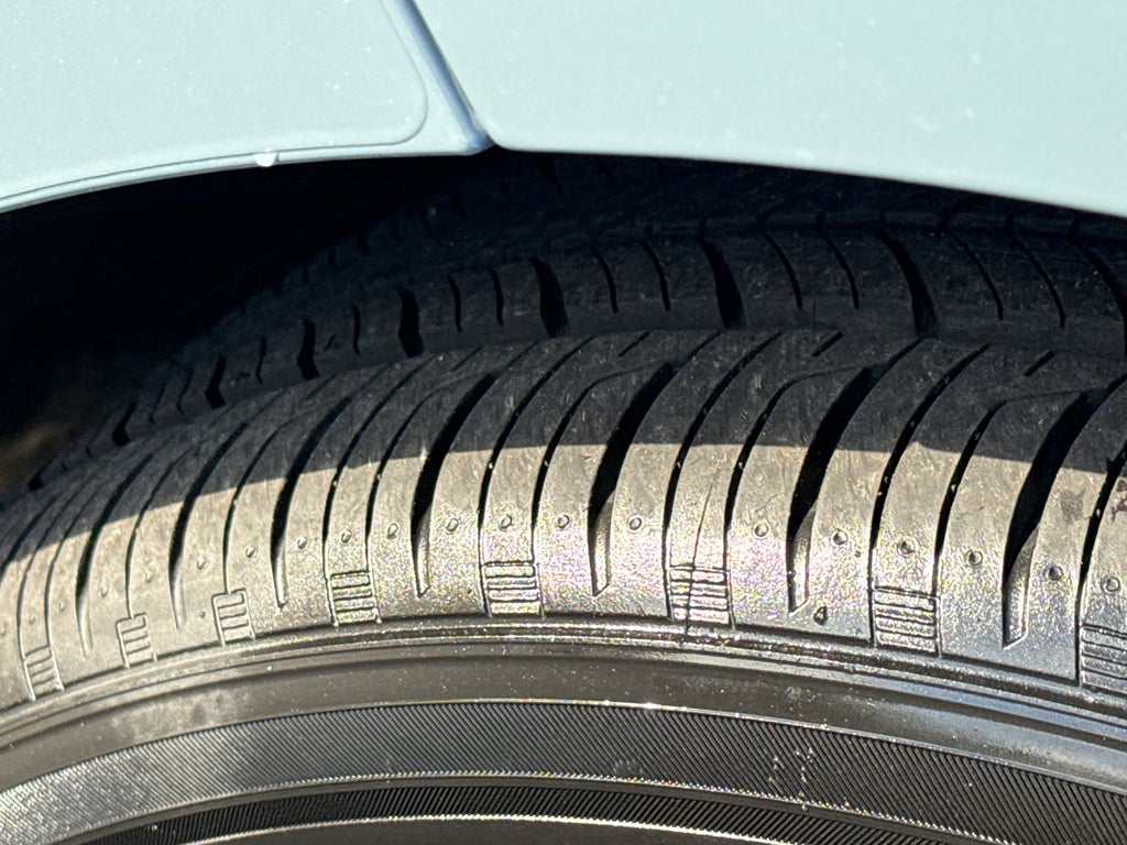 2025 Nissan Sentra SR CVT