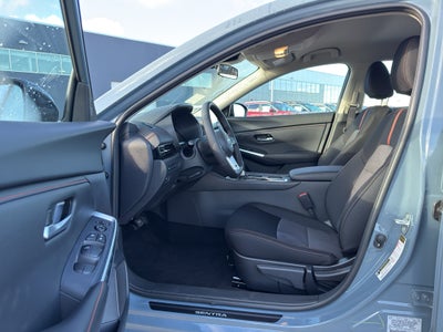 2025 Nissan Sentra SR CVT