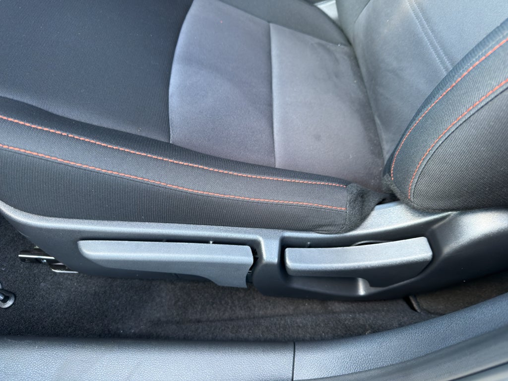 2025 Nissan Sentra SR CVT