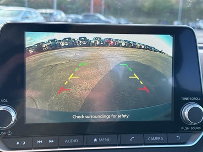 2025 Nissan Sentra SR CVT