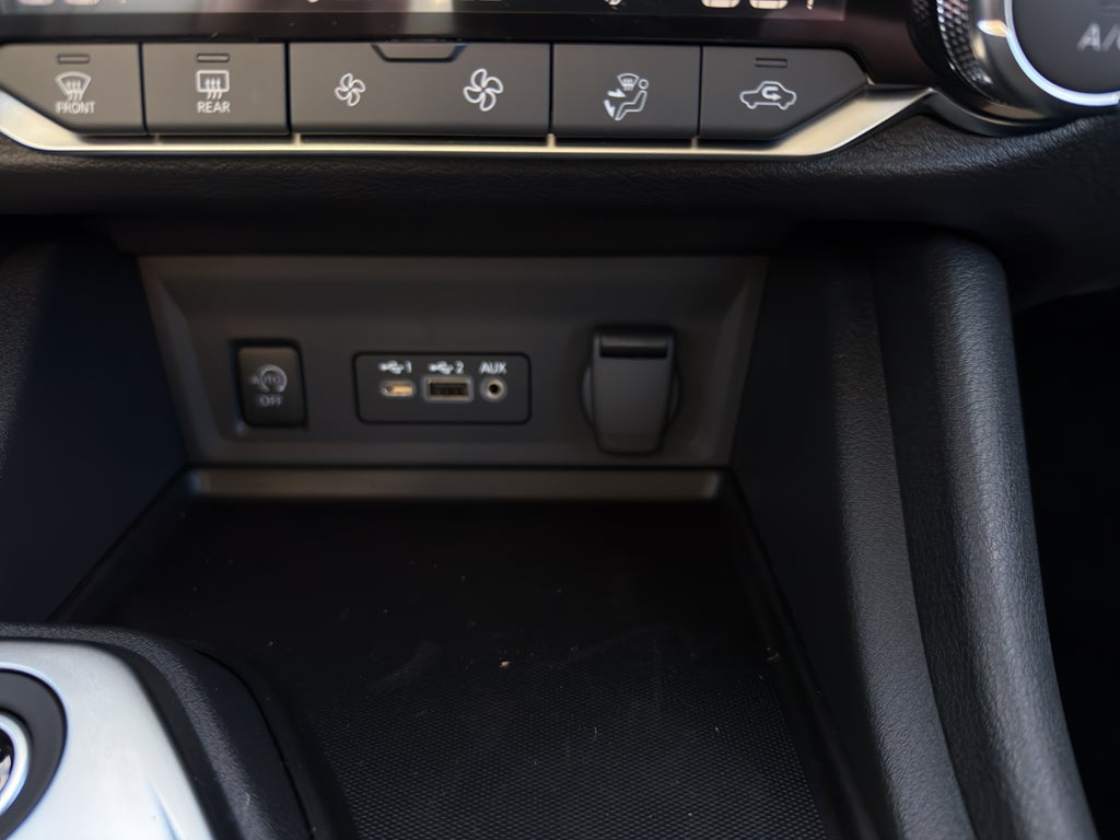 2025 Nissan Sentra SR CVT