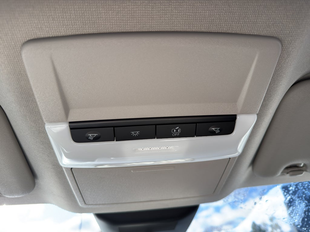 2025 Nissan Sentra SR CVT