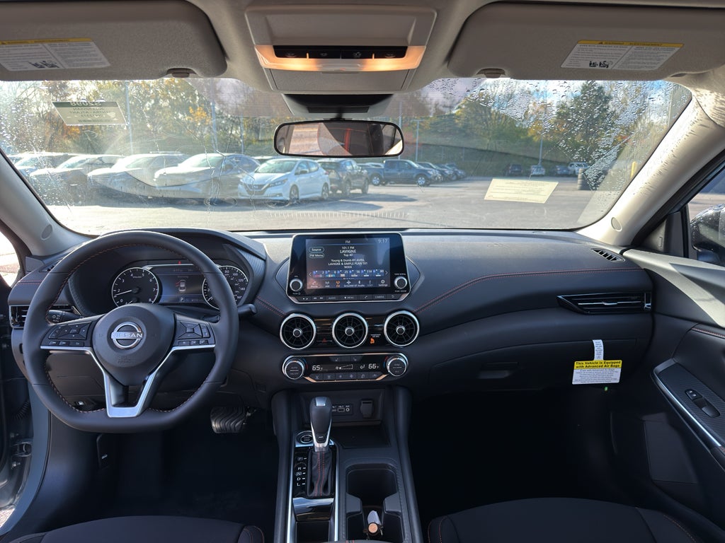 2025 Nissan Sentra SR CVT