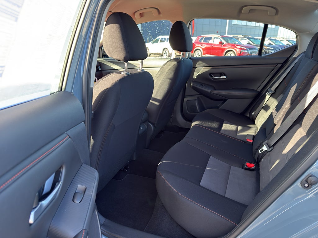 2025 Nissan Sentra SR CVT