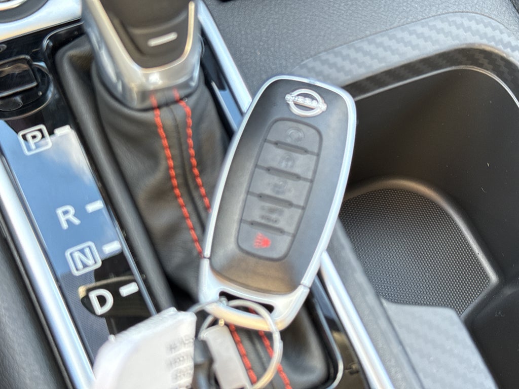 2025 Nissan Sentra SR CVT