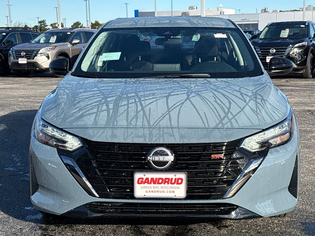2025 Nissan Sentra SR CVT
