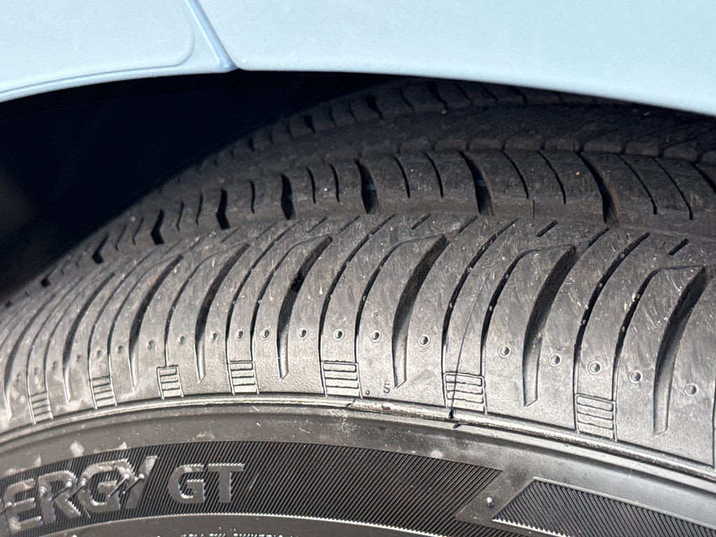 2025 Nissan Sentra SR CVT