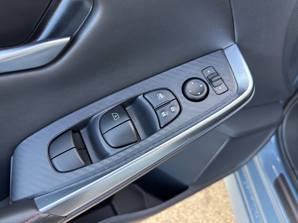 2025 Nissan Sentra SR CVT