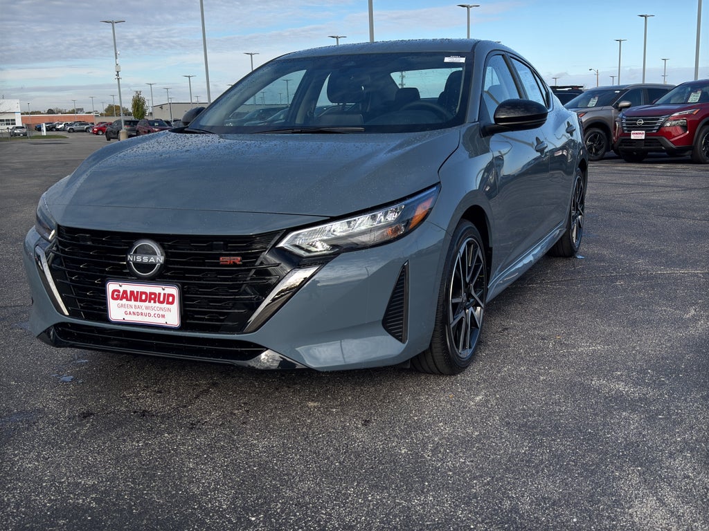 2025 Nissan Sentra SR CVT