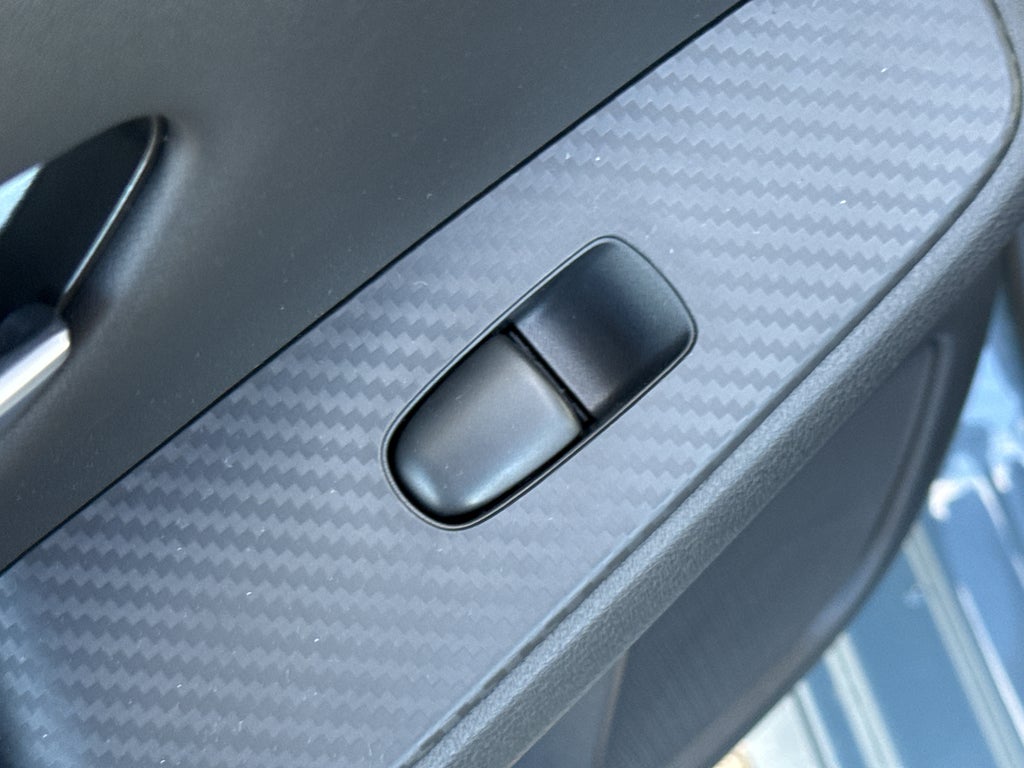 2025 Nissan Sentra SR CVT