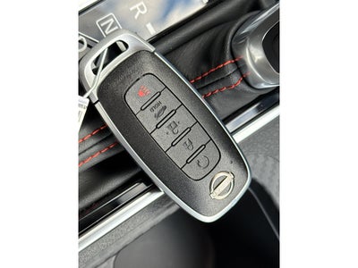 2025 Nissan Sentra SR CVT