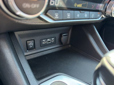 2024 Nissan Sentra SR CVT