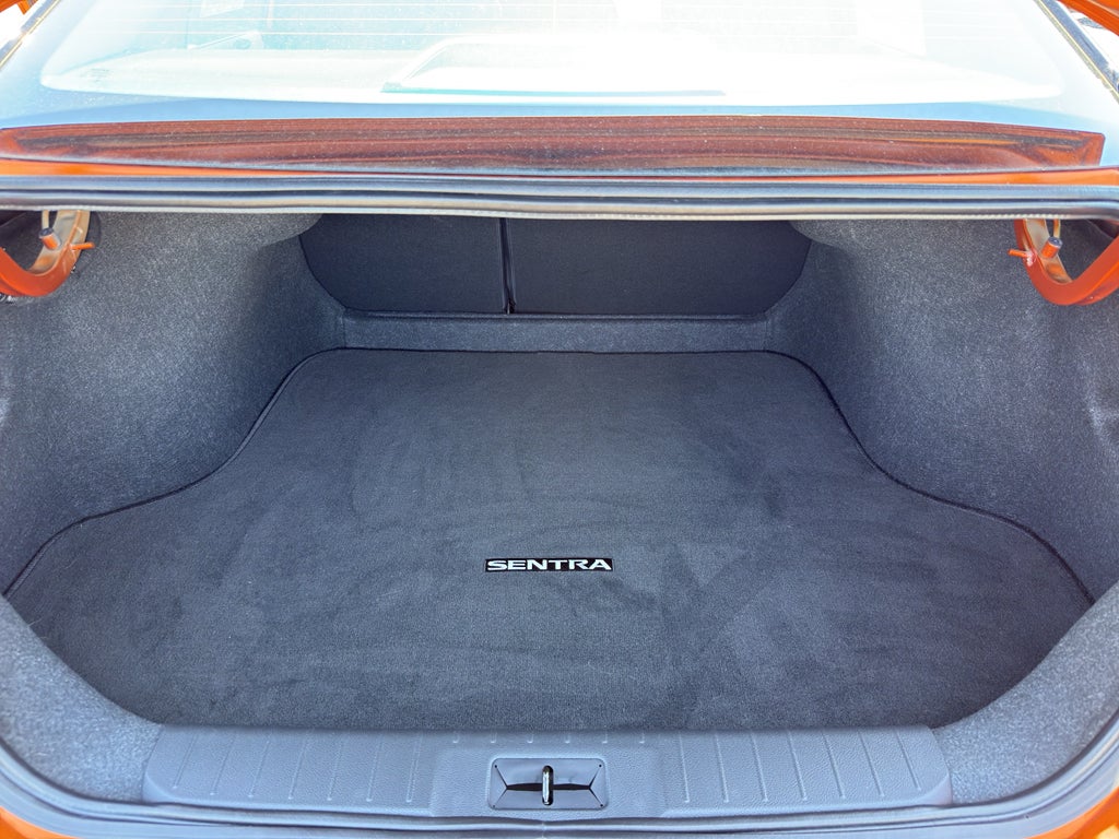 2024 Nissan Sentra SR CVT